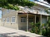 Satılır 10 otaqlı 500 m2 həyət evi Salyan
