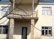 Satılır 5 otaqlı 200 m2 həyət evi Xudat