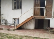 Satılır 3 otaqlı 90 m2 həyət evi Göygöl