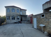 Satılır 5 otaqlı 2400 m2 bağ evi Quba