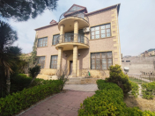 Satılır 7 otaqlı 600 m2 villa Şıxov