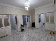 Satılır 1 otaqlı 60 m2 həyət evi İnşaatçılar m.