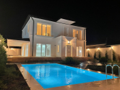 Satılır 6 otaqlı 335 m2 villa Mərdəkan