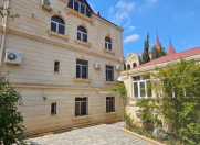 Satılır 7 otaqlı 590 m2 villa Badamdar