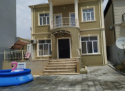 Satılır 4 otaqlı 200 m2 villa Badamdar