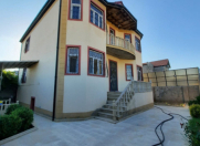 Satılır 7 otaqlı 210 m2 həyət evi Badamdar