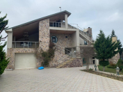 Satılır 6 otaqlı 260 m2 bağ evi Novxanı