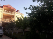 İcarəyə verilir 5 otaqlı 220 m2 bağ evi Novxanı