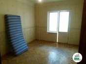Satılır 2 otaqlı 41 m2 köhnə tikili Əhmədli m.