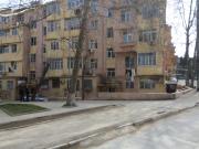 İcarəyə verilir 1 otaqlı 30 m2 köhnə tikili Gənclik m.