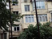 Satılır 1 otaqlı 40 m2 köhnə tikili 9 mkr