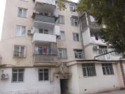 Satılır 3 otaqlı 72 m2 köhnə tikili 3 mkr