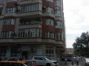 Satılır 7 otaqlı 356 m2 yeni tikili 28 May m.