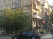 Satılır 2 otaqlı 60 m2 obyekt Elmlər Akademiyası m.