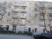 Satılır 6 otaqlı 280 m2 obyekt Elmlər Akademiyası m.