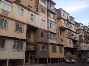 Satılır 3 otaqlı 80 m2 köhnə tikili 3 mkr