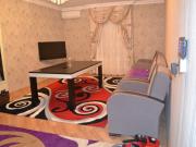 İcarəyə verilir 3 otaqlı 120 m2 bağ evi Yasamal r.