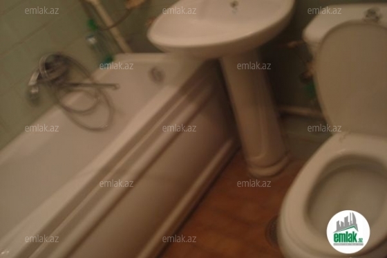 İcarəyə verilir 1 otaqlı 35 m2 köhnə tikili Elmlər Akademiyası m.