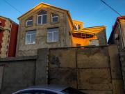 Satılır 7 otaqlı 520 m2 həyət evi Əhmədli m.