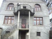 Satılır 9 otaqlı 3 m2 həyət evi Köhnə Günəşli