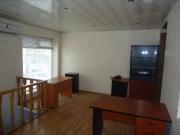 İcarəyə verilir 5 otaqlı 100 m2 köhnə tikili İnşaatçılar m.