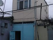 Satılır 4 otaqlı 110 m2 bağ evi İnşaatçılar m.