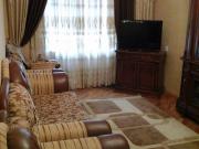 Satılır 4 otaqlı 85 m2 köhnə tikili Əhmədli m.