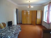 İcarəyə verilir 1 otaqlı 30 m2 köhnə tikili İnşaatçılar m.