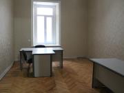 İcarəyə verilir 4 otaqlı 160 m2 obyekt Sahil m.