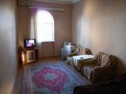 İcarəyə verilir 1 otaqlı 40 m2 köhnə tikili Yasamal r.