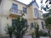 Satılır 6 otaqlı 220 m2 bağ evi Badamdar