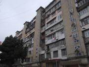 Satılır 3 otaqlı 800 m2 köhnə tikili 9 mkr