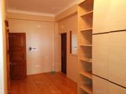 Satılır 10 otaqlı 2000 m2 obyekt Gənclik m.