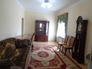 İcarəyə verilir 1 otaqlı 45 m2 köhnə tikili Elmlər Akademiyası m.