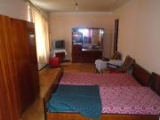 İcarəyə verilir 1 otaqlı 33 m2 köhnə tikili Elmlər Akademiyası m.