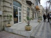 İcarəyə verilir 4 otaqlı 150 m2 obyekt İçəri Şəhər m.