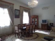 Satılır 7 otaqlı 200 m2 bağ evi 8 km