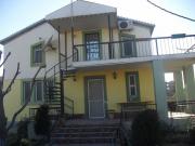 İcarəyə verilir 3 otaqlı 100 m2 bağ evi 28 May m.