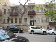 Satılır 1 otaqlı 40 m2 köhnə tikili İçəri Şəhər m.