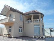 İcarəyə verilir 4 otaqlı 200 m2 həyət evi Koroğlu m.