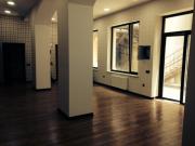 İcarəyə verilir 4 otaqlı 150 m2 obyekt İçəri Şəhər m.