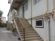 İcarəyə verilir 1 otaqlı 200 m2 obyekt İnşaatçılar m.