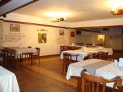 İcarəyə verilir 4 otaqlı 550 m2 obyekt Şah İsmayıl Xətai m.