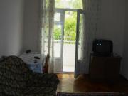 İcarəyə verilir 1 otaqlı 35 m2 köhnə tikili Elmlər Akademiyası m.