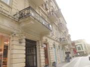 İcarəyə verilir 4 otaqlı 160 m2 obyekt Sahil m.