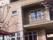 İcarəyə verilir 4 otaqlı 220 m2 həyət evi Səbail r.