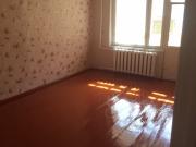 Satılır 3 otaqlı 90 m2 köhnə tikili Əhmədli