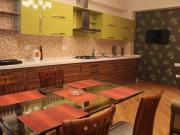 İcarəyə verilir 4 otaqlı 190 m2 obyekt Nəriman Nərimanov m.