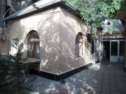 Satılır 5 otaqlı 300 m2 obyekt Yasamal r.