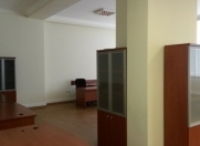 İcarəyə verilir 9 otaqlı 500 m2 obyekt Gənclik m.